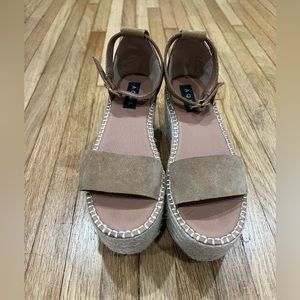 AQUA Women's Ria Suede Espadrille Platform Sandals